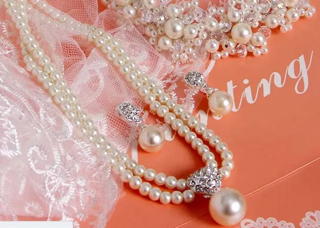 Bride Adorn Articolo Heart Pearl Diamond Orecchini Collana Set di gioielli Abiti da sposa Studio Act Il ruolo di Ofing è assaggiato