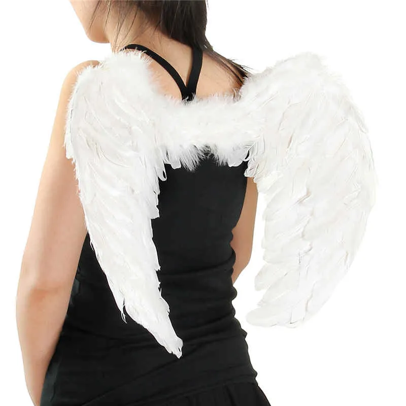 Cosplay Feather Angel Wings Elegancki Halloween Kostiumy Party Dostawy Białe Czarne Czerwone Kolory Perfect Dla Kobiet Boże Narodzenie Wenecka Masquerade