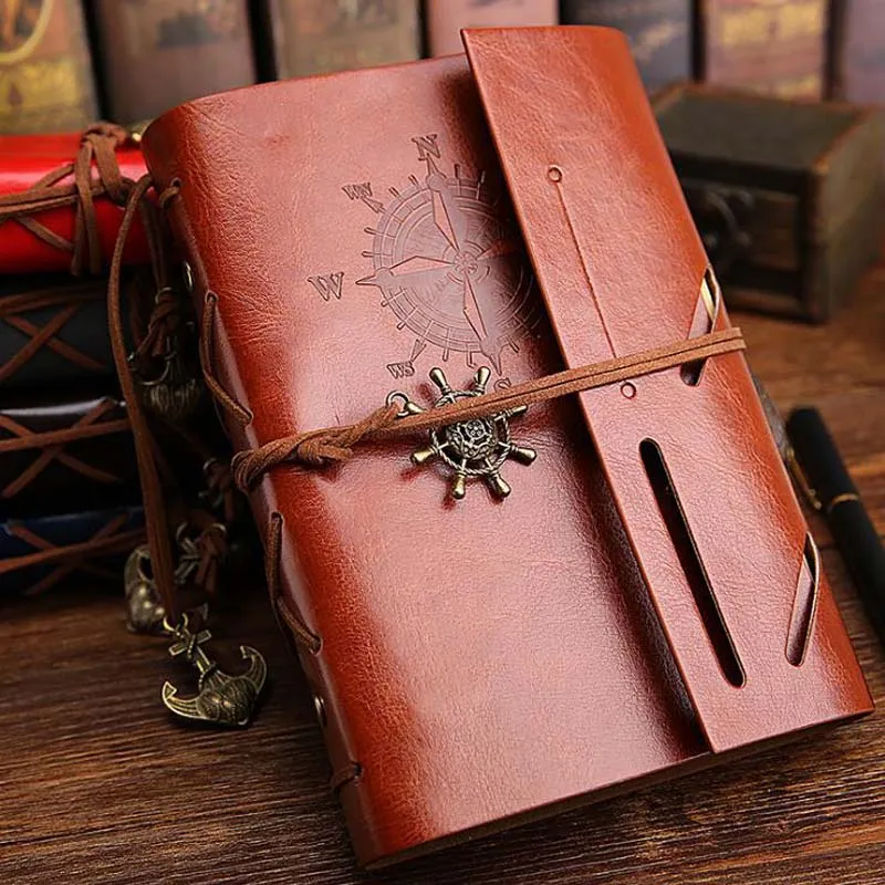 1 sztuk / zestaw Nowy pamiętnik Notebook Vintage Pirate Note Note Book Wymienny Podgląd Notatnik Książka Skórzana Pokrywa Pusty Notebook