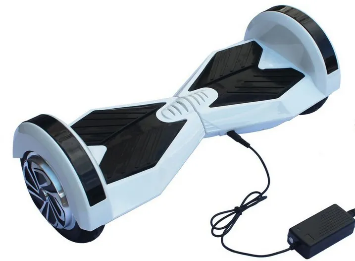 سكوتر الكروم أدى على الجانب الكهربائي hoverboard الرصيد الذاتي سكوتر 8 بوصة بطارية سامسونج 4400mAh سكوتر كهربائي موازنة سكوتر