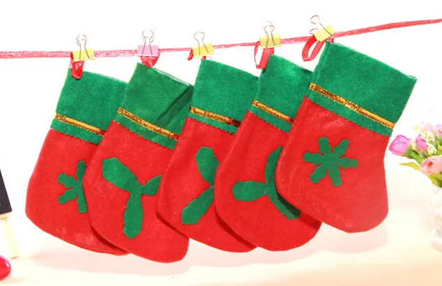 MOQ = 120 adet Noel Çorap Toptan Dokunmamış Noel Çorap Yeşil Ağız Aplike Çorap Kırmızı ve Yeşil Hediyeler Çorap Ücretsiz Kargo