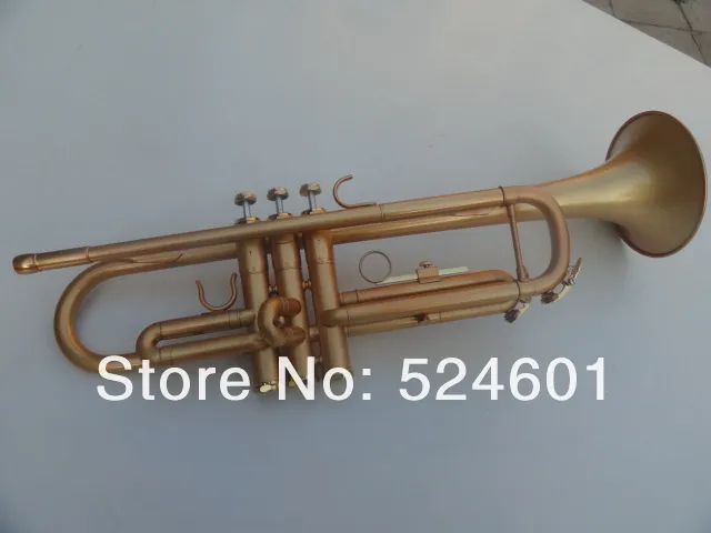 Obranded kan customizable logo högkvalitativ bb trumpet yta matt guldpläterad mässing kropp bb trumpet professionellt musikinstrument