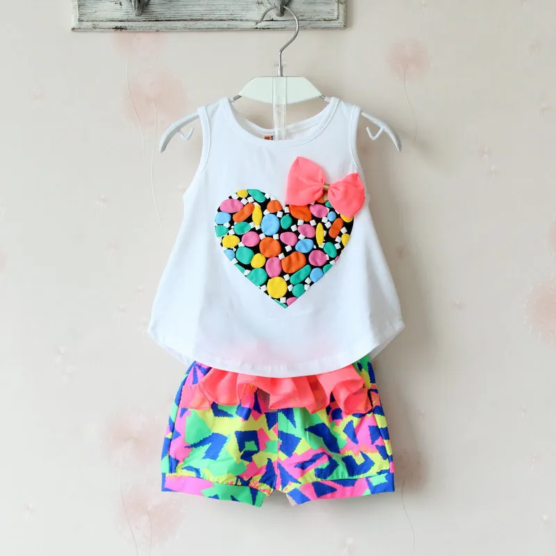 Roupas de bebê menina colete forma do coração + bermudas coloridas bebê meninas roupas set verão bebês outfit Camuflagem da menina ternos da forma