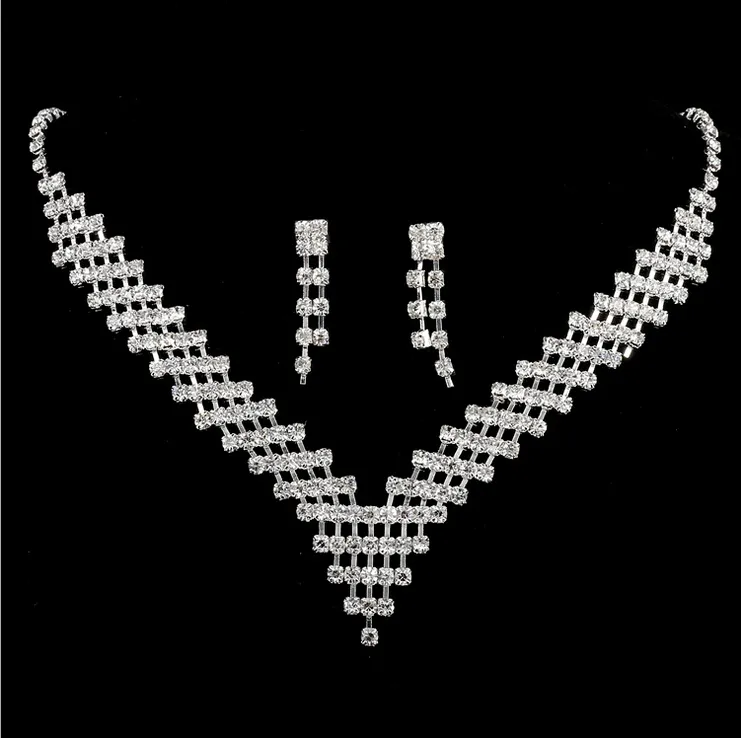 Günstige Hochzeit Brautschmuck Sets Mädchen Ohrringe Halskette Kristalle Formale Weihnachtsfeier Strass Accessoires Top Selling332D