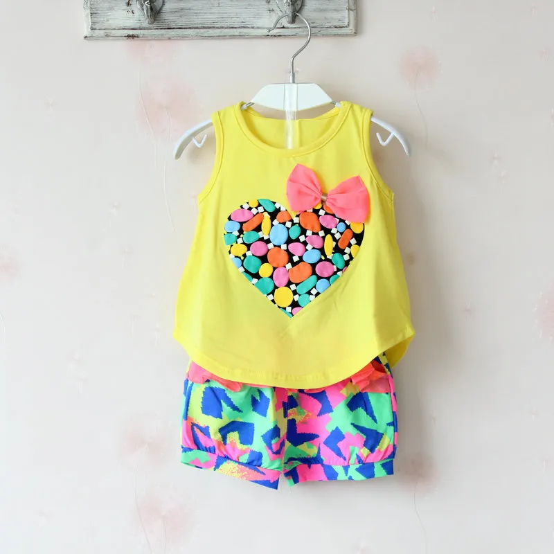 Roupas de bebê menina colete forma do coração + bermudas coloridas bebê meninas roupas set verão bebês outfit Camuflagem da menina ternos da forma