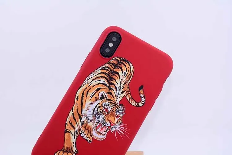 Fashion Animals Lion Wolf Owl Pattern Hard Back Phone Case For iPhone X Glow In The Dark Luminous Forest King Case
