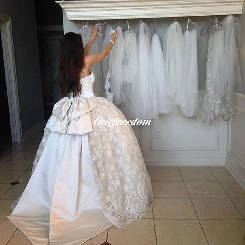 Princess Lace Ball Gown Wedding Dresses 2019 Saudi Arabic Style Sweetheart Backless Bridal Gown Custom Made Vestido de Noiva med 9476078