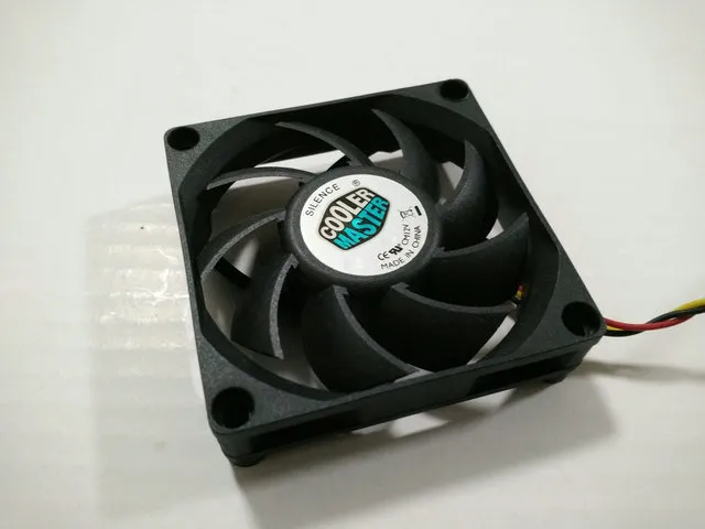 Original för Cooler Master A7015-45RB-3AN-C1 DF0701512RFUN 12V 0 6A 70 70 15MM 7CM COMPUER CPU COOLING FAN DESC0715B2U 0 7A222W