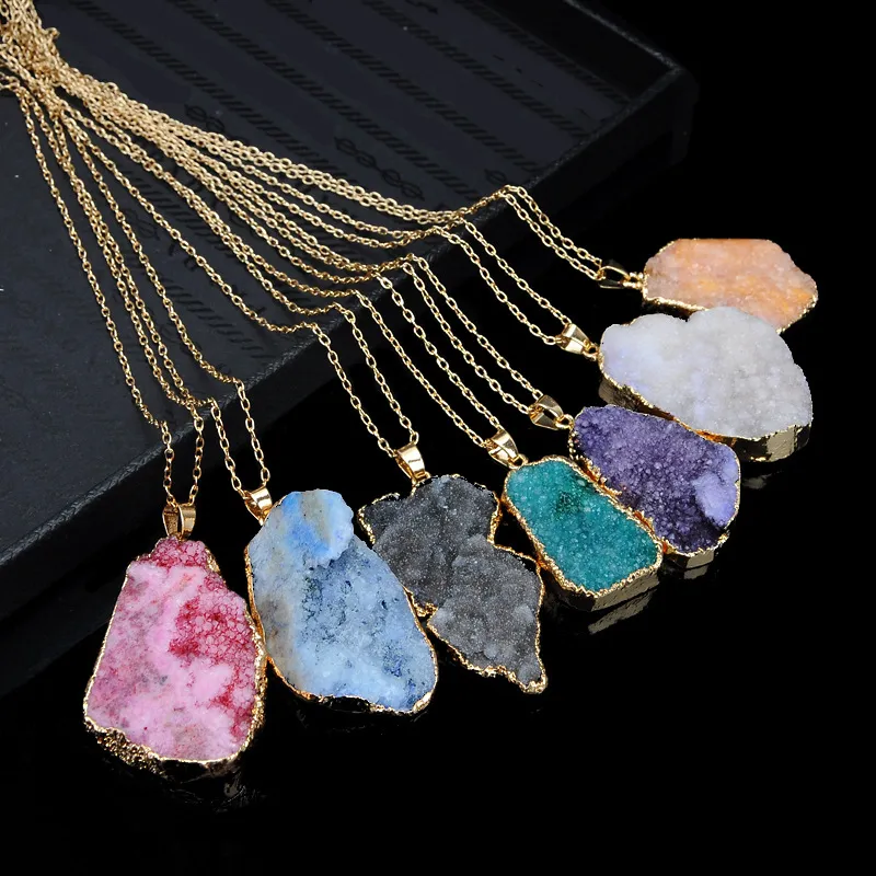 Vente chaude irrégulière colliers en pierre naturelle quartz Druzy cristal Point de guérison Chakra perle pendentif en pierre précieuse pour les femmes bijoux de mode en vrac