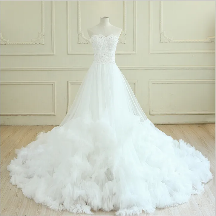새로운 흰 구름 아름다운 라인 연인 법원 기차 얇은 명주 그물 가운 웨딩 드레스