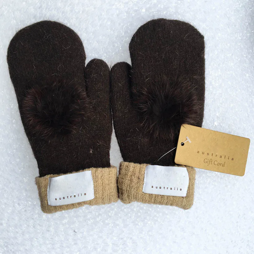 Fashion Women`s Brand Gloves for Winter and Autumn Cashmere Mittens Gloves with Lovely Fur Ball Outdoor sport warm Winter Gloves