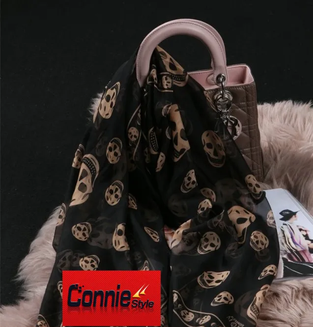 2017 Hot Selling Top Quality Classic European Designer Womens Skull Print Silk Scarf Elegant Ladies Wrap