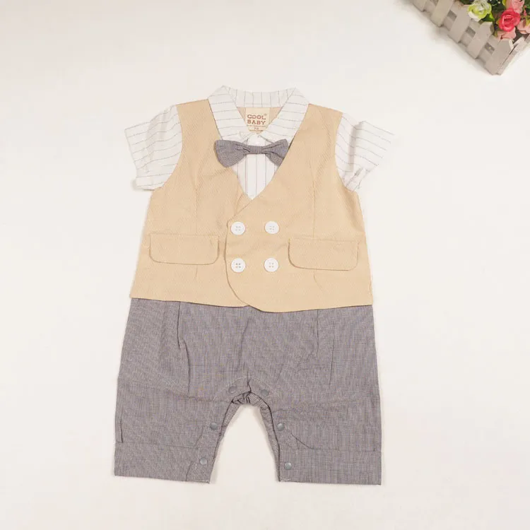 2019 heiß verkaufte Baby-Jungen-Kleidung, kurzärmelig, Umlegekragen, Strampler für Kleinkinder, kleine Krawatte, Schleife, Kleinkind-Overall mit Hut, 0–3 Jahre, K25