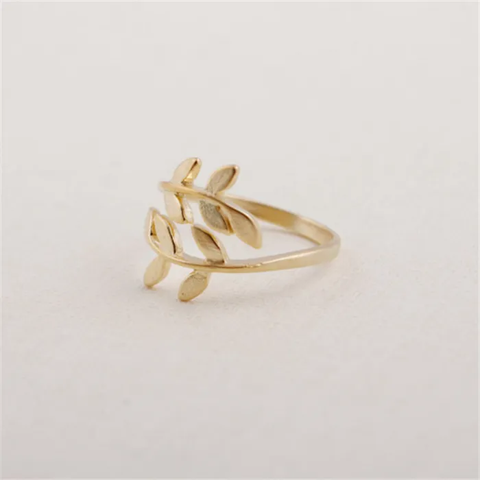 Beautiful Leaf Ring Plant Cluster Rings For Women 18K Gold Plated