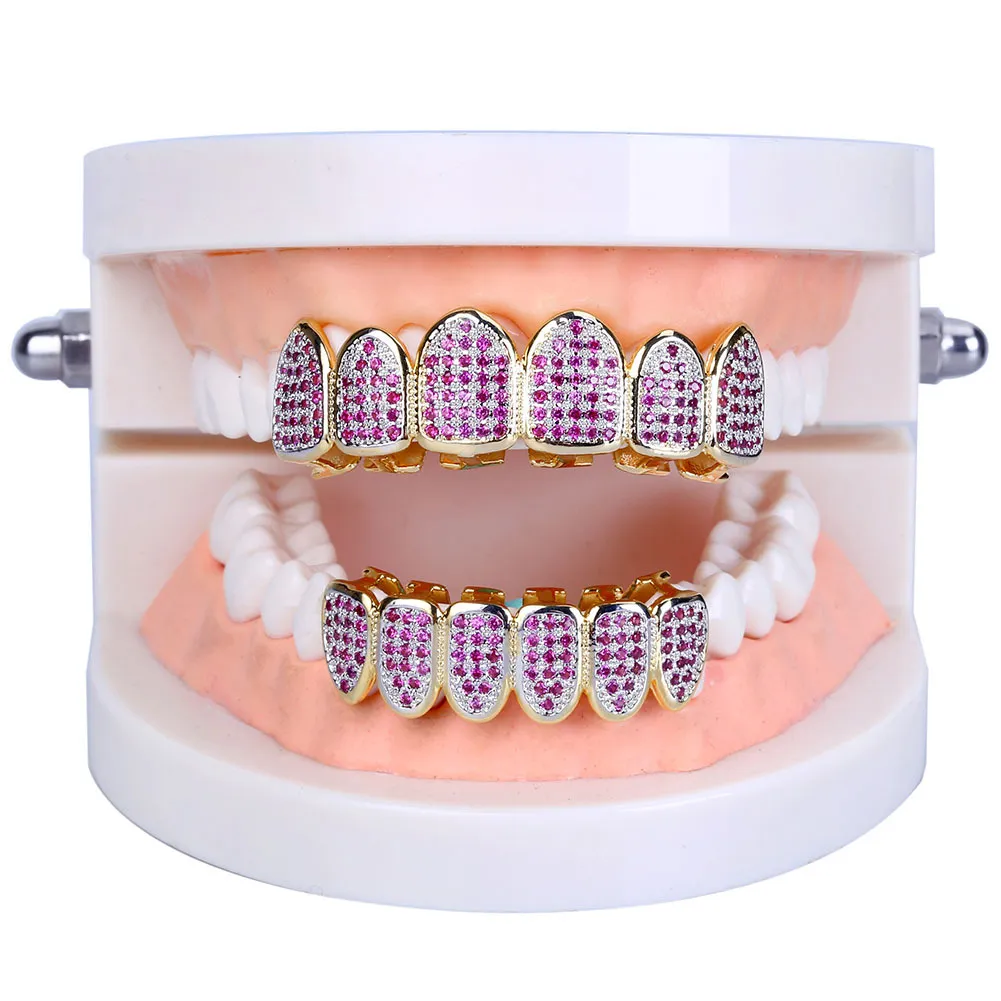 Anpassad fit Hiphop Gold Teeth Grillz Caps Micro Pave Fuchsia Cubic Zirconia Top Bottomgrillar Set for Christmas Gift Women3253491