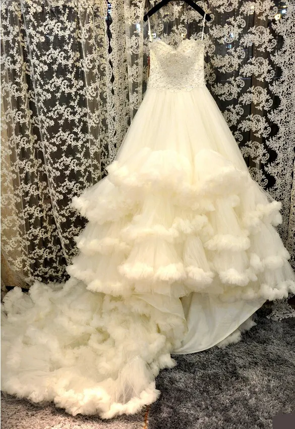 New White Cloud Beautiful A Line Sweetheart Court Train Tulle Ball Gown Wedding Dresses