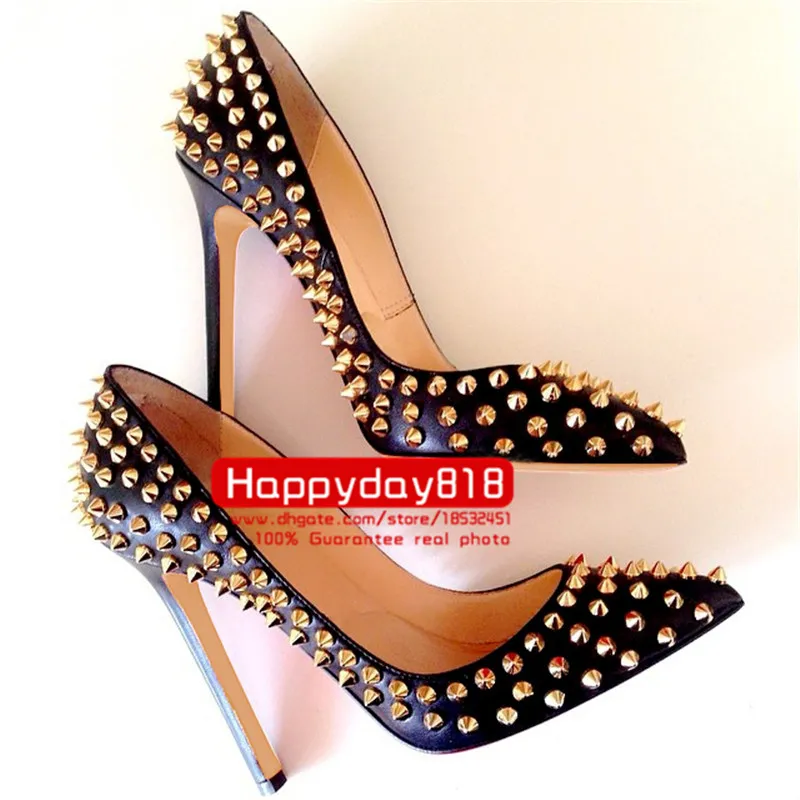 Casual Designer Sexig Lady Mode Kvinnor Skor Svart Real Matt Läder Guld Spikar Rivets Point Toe Stiletto Stripper High Heels Cone Heeled Pumps Storlek 33 44 12cm