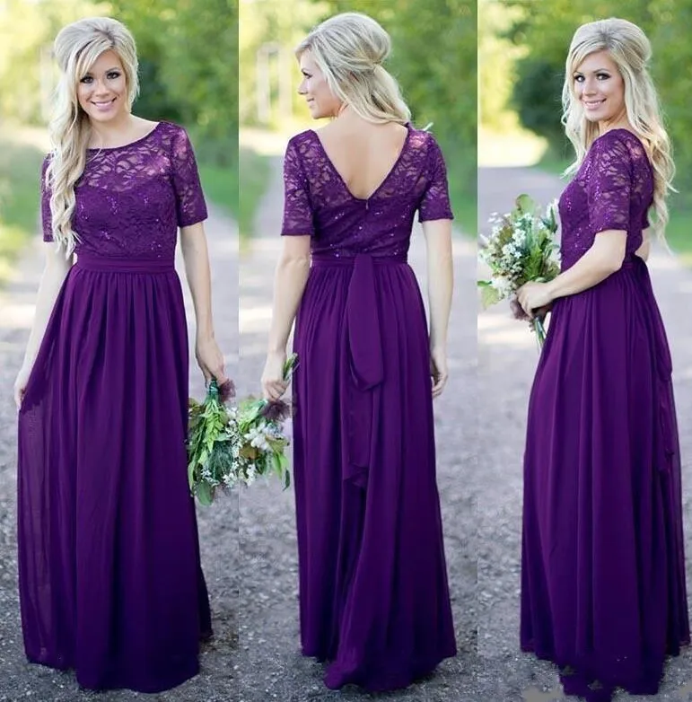 カントリースタイルの紫色のレースの花嫁介添人ドレス