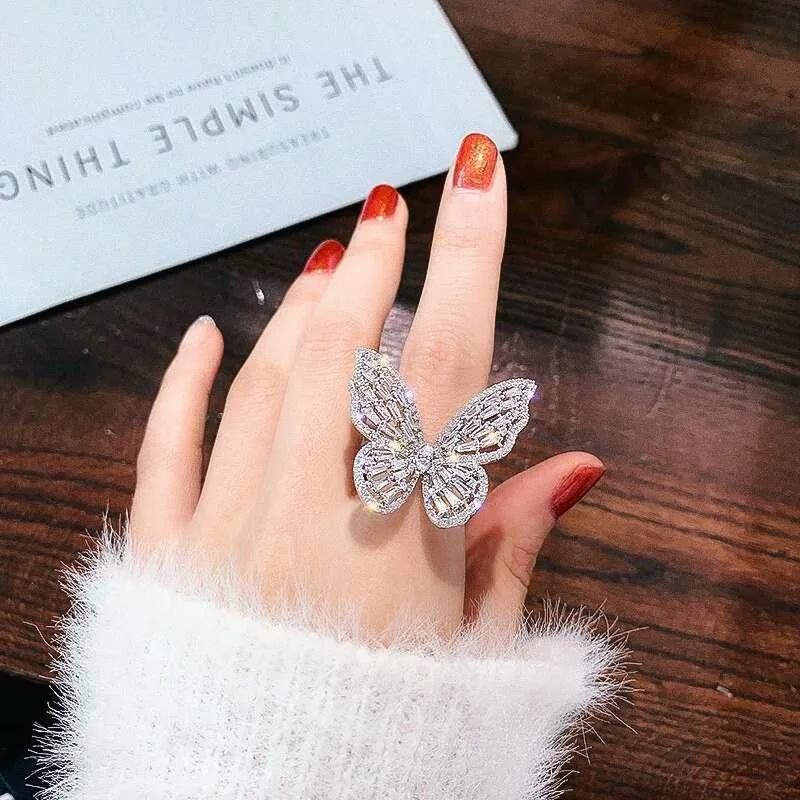 Iced Out Butterfly Ring för Kvinnor Lyxig designer Vit Rosa Bling Diamond Ringar Justerbar Öppning Guld Silver Zircon Ring Smycken Gift