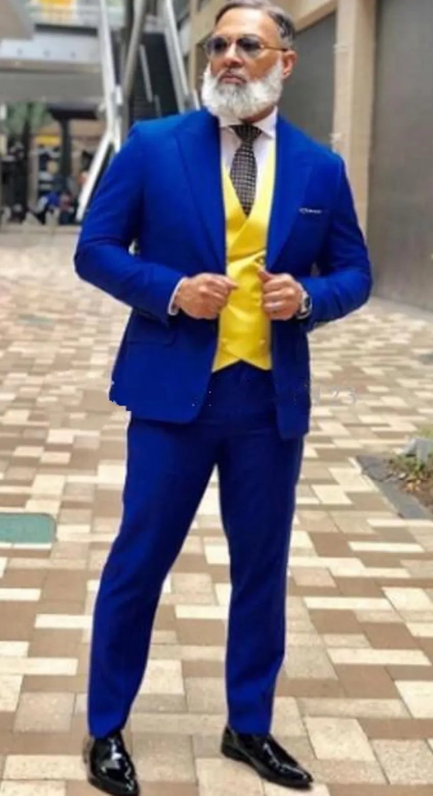 Koninklijke Blauwe Bruidegom Tuxedos Piek Revers Groomsman Bruiloft 3 Stuk Suit Populaire Mannen Business Prom Party Jacket Blazer (jas + Broek + Tie + Vest) 88