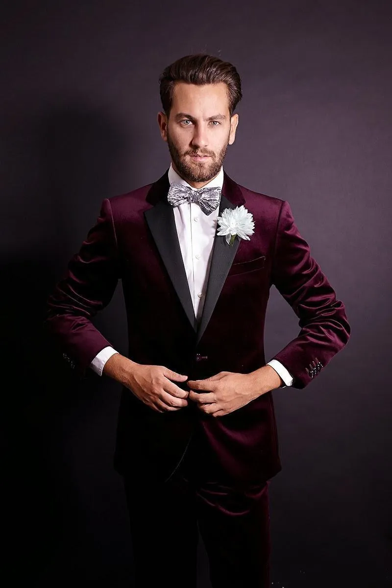 Neues stilvolles Design-Bräutigam-Smoking mit einem Knopf, dunkelrotem Samt, Revers, Trauzeugen, Trauzeugenanzug, Herren-Hochzeitsanzüge (Jacke + Hose + Krawatte) 925
