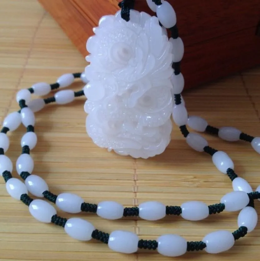 Pingente de Jade branco chinês esculpido à mão - Dragon Classic Jades Ornaments