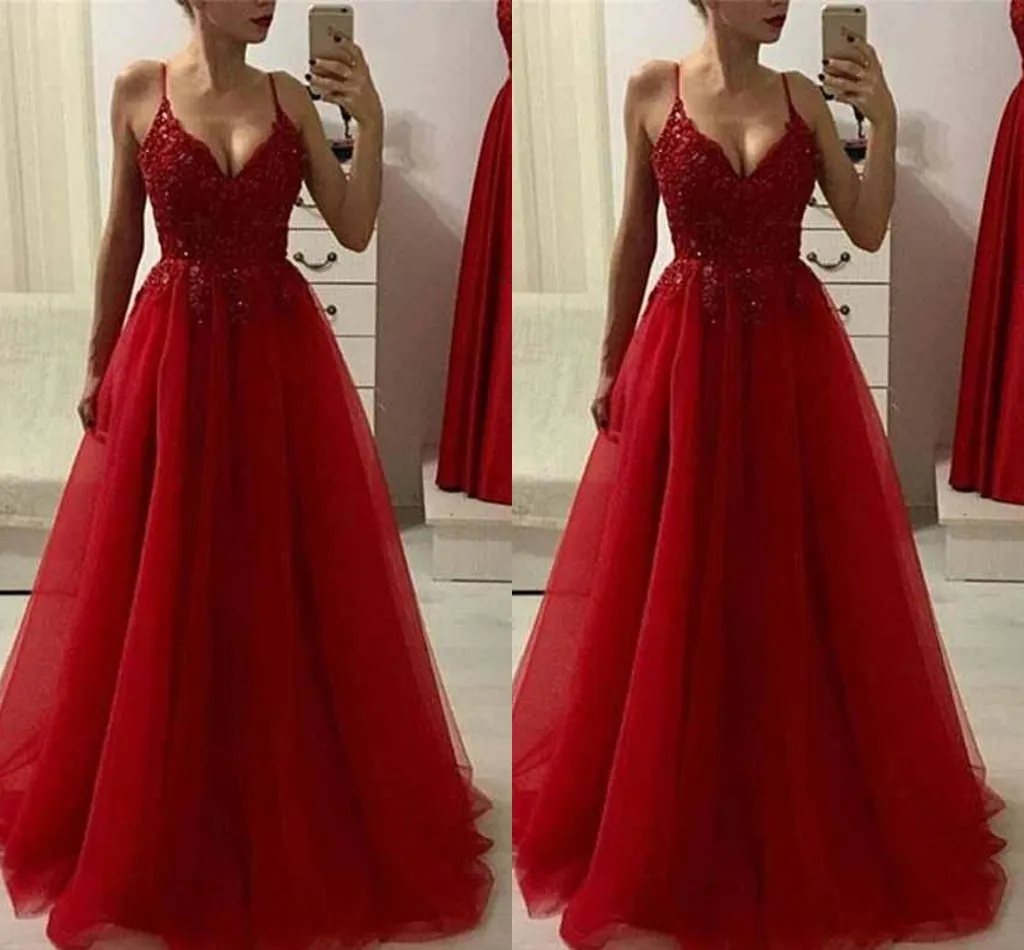 Empire Waist A-line Red Evening Dresses Lace Applique Beaded Sexy Deep V-neck Tulle Prom Dress Long Elegant Formal Gowns Party Cocktail