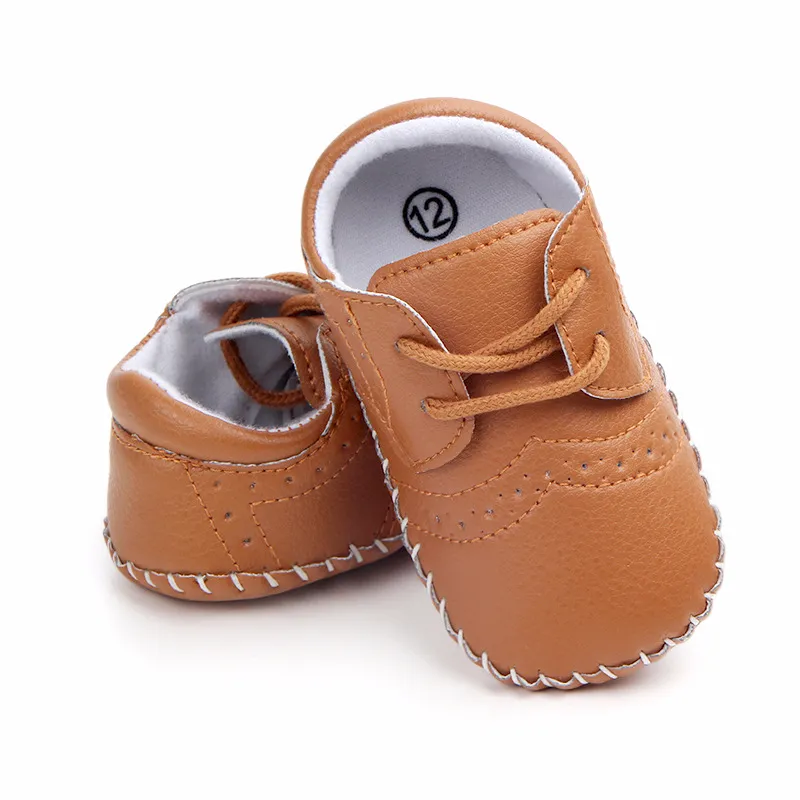 Nyfödda baby mocasins pojke tjejskor först vandrare spädbarn vit läder pojke sneakers baby pojke skor