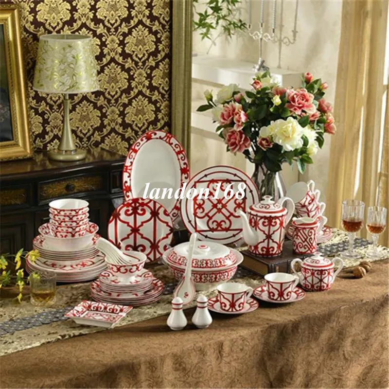 Bone China Western Servies Set 58 PCS Ceramic Servies Set Chinese Rode Kleur Porseleinschotels en Platen Cups and Saucers Kit Gifts