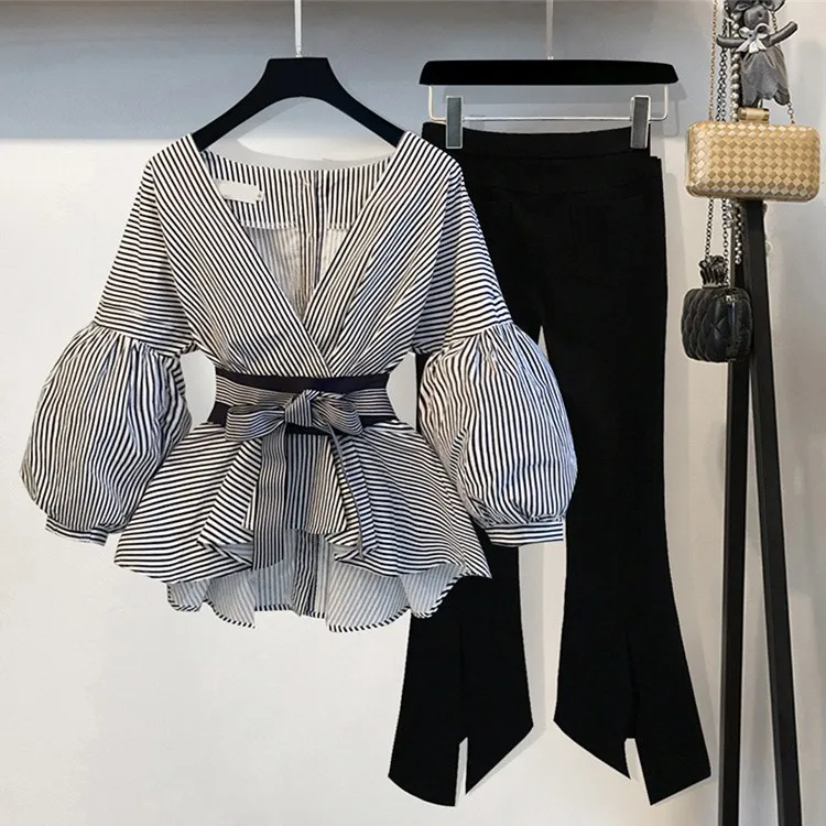 2019 Puff Sleeve Blus / Flare Byxor Två Piece Suits Lady Spring Bow V-Neck Slim Sets Vit / Striped Sashes Tunna kostymer