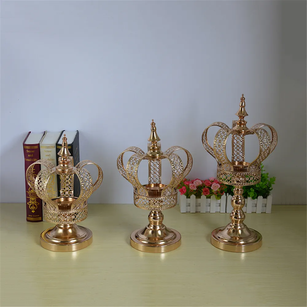 Uchwyty świecowe Metal Holder Gold Candelabra Fashion Wedding Stand Wykwintne Świecznik Tabela Boże Narodzenie Wystrój domu