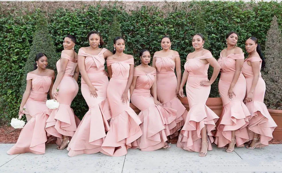2019 Blush Pink Mermaid Bridesmaid Dresses Off Shoulder Hi-Low Ruffles Prom Formal Party Cocktail Maid Of Honor Dresses For Wedding Guest