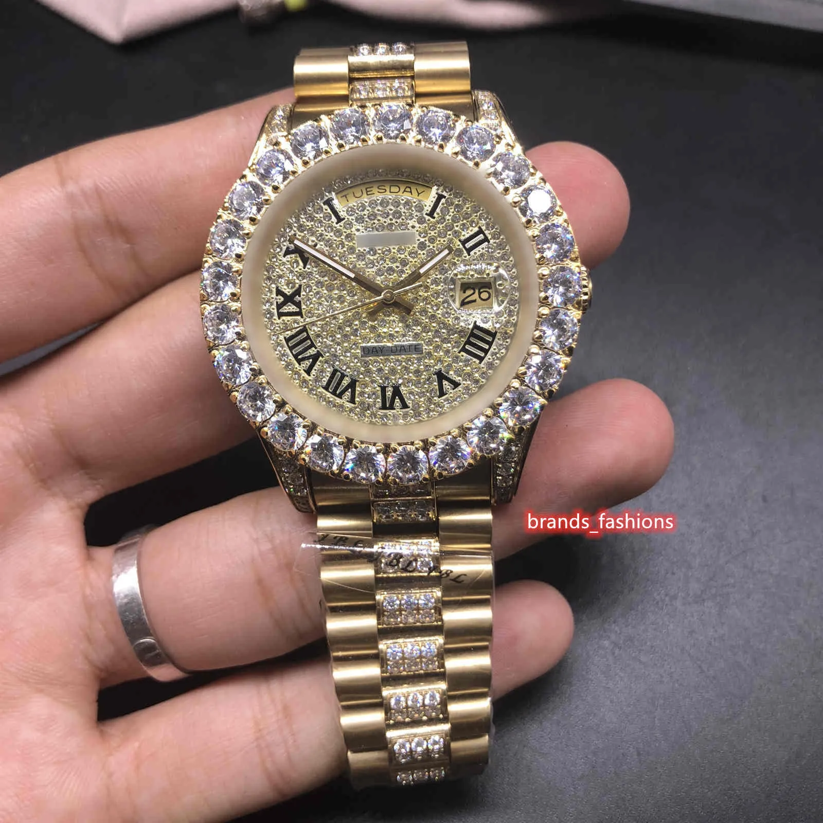Prong Set Diamond Man's Watches Gold Diamond Face Watch Rostfritt stål Middle Row Diamond Watch Automatic Mechanical Fashion308s