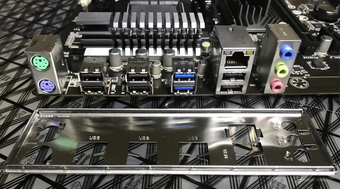 Original Stocks AMD 970 Socket AM3 ATX Gigabyte H61 Motherboard 970A ...