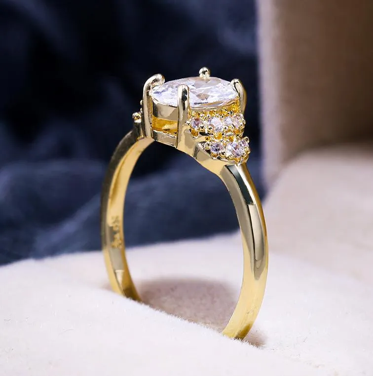 Novo Barroco Multi Diamantes Anéis Oval Cut Anéis De Casamento para As Mulheres 925 Sterling Silver Gold Cubic Zirconia Diamante Safira Gemstone Anéis