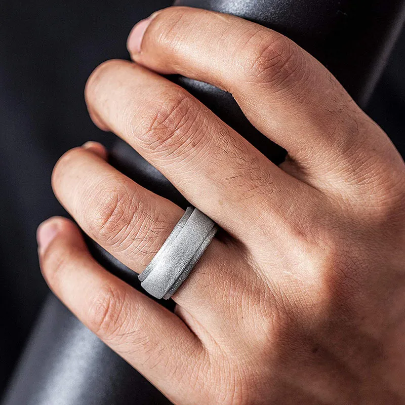 Elegant 8mm Silicone Mens Titanium Wedding Bands For Men And Women With Beveled Edges Affordable And Durable Engagement Bands From Isang 0.55 DHgate.Com