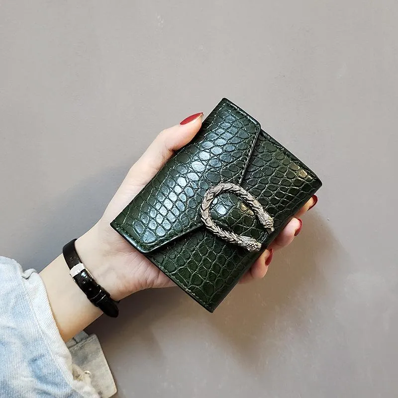 Small designer hotsell wallet womens