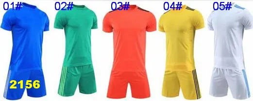 Gepersonaliseerde lege voetbal jerseys sets, aangepaste team voetbal jerseys tops met korte broek, mode training running jersey sets kort, voetbaluniform