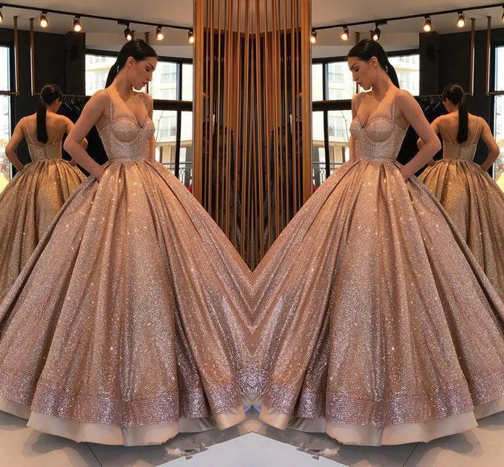 Rose Gold Arabski Szampana Suknia Balowa Quinceanera Suknie Spaghetti Paski Ruched Backless Sweet 16 Dresses Cekiny Formalne Dress Party Suknie