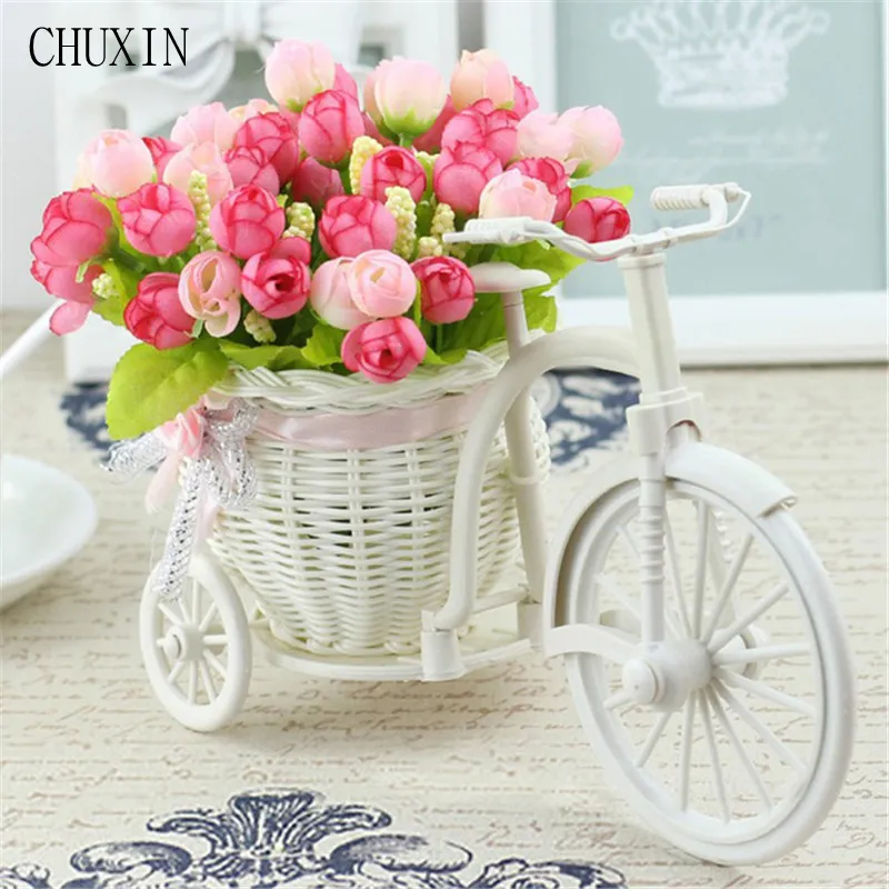 絹の花と籐の自転車の花瓶カラフルなミニバラの花ブーケデイジーの家の結婚式の装飾C19041702