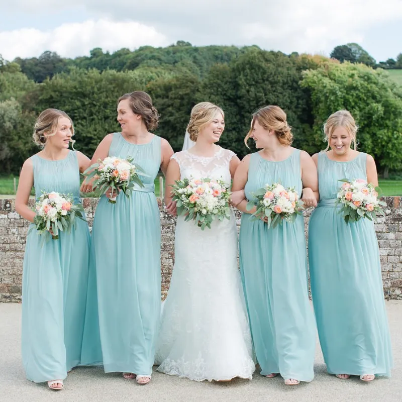 2020 Aqua Blue Plus Size Beach Trouwjurken voor gasten Geplooid Gedrapeerde Chiffon Rits Bruidsmeisjes Jurk Goedkope Maid of Honor Prom Avond