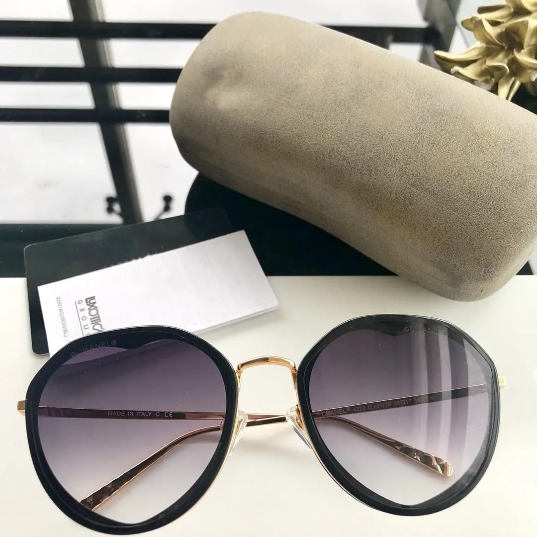Lunettes de soleil de conception de luxe -2019 Nouvelles lunettes de soleil à la mode 4322 Miroir en forme de jambe de la jambe de la jambe avec boîte