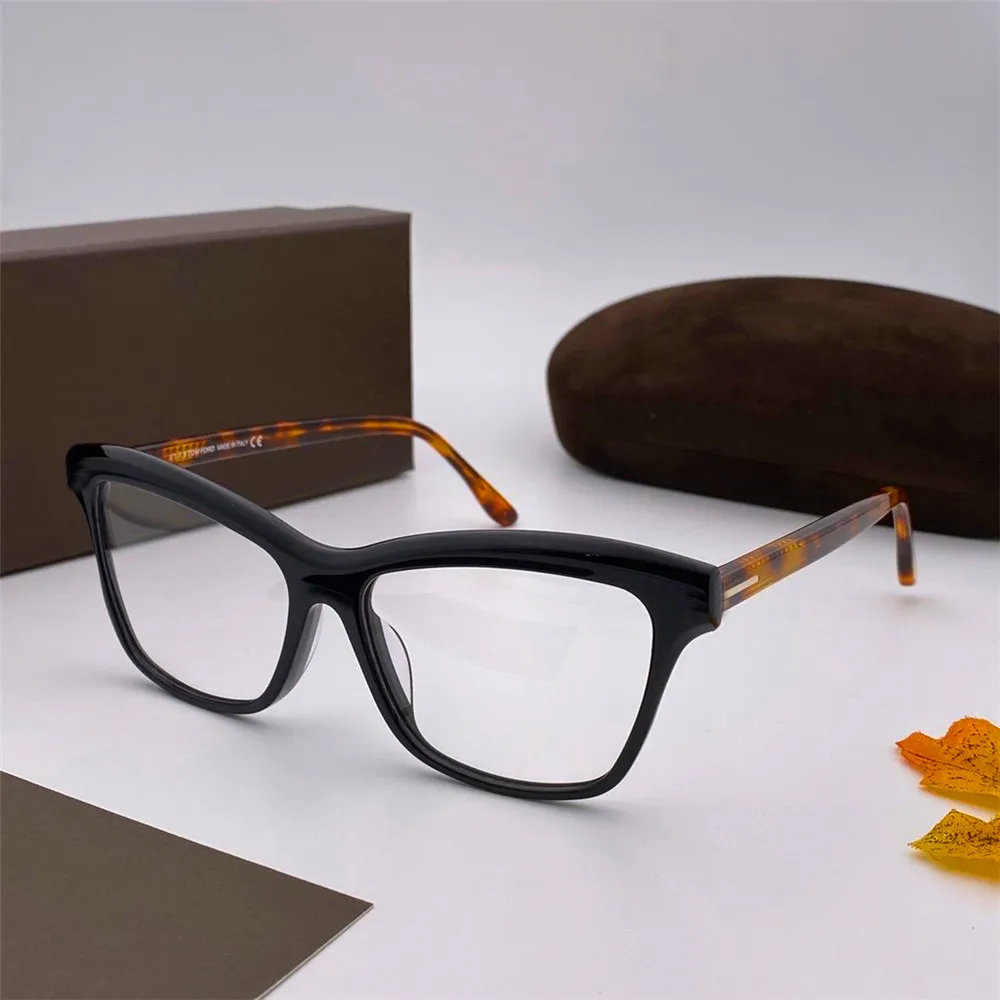 Classic vintage shop transparent glasses