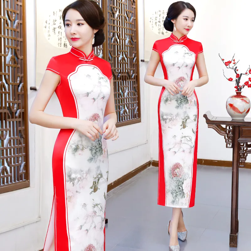 中国人女性Cheongsam Robe刺繍フラワーイブニングガウン伝統的なエレガントな半袖結婚式パーティー花嫁のドレスビンテージQipao Vestido