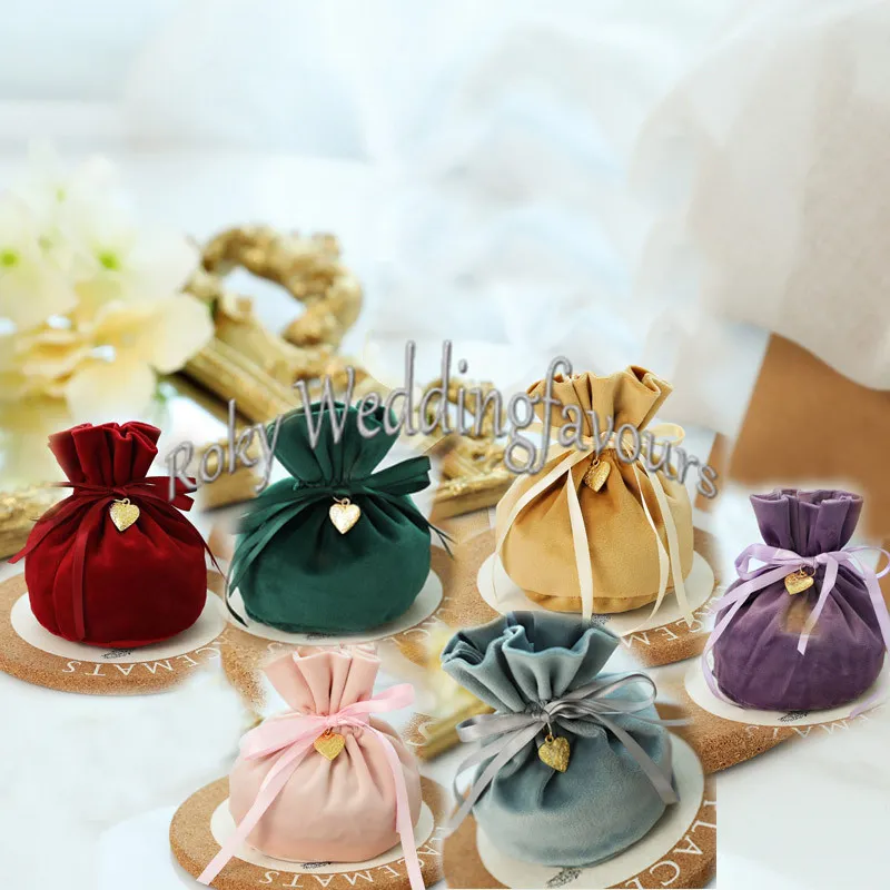 12 PCS 13.5X10 cm Doux Velours Sac Faveurs De Mariage Douche Bonbons Paquet Douche Nuptiale Séché Fleur Pochette Événements Idées De Réception