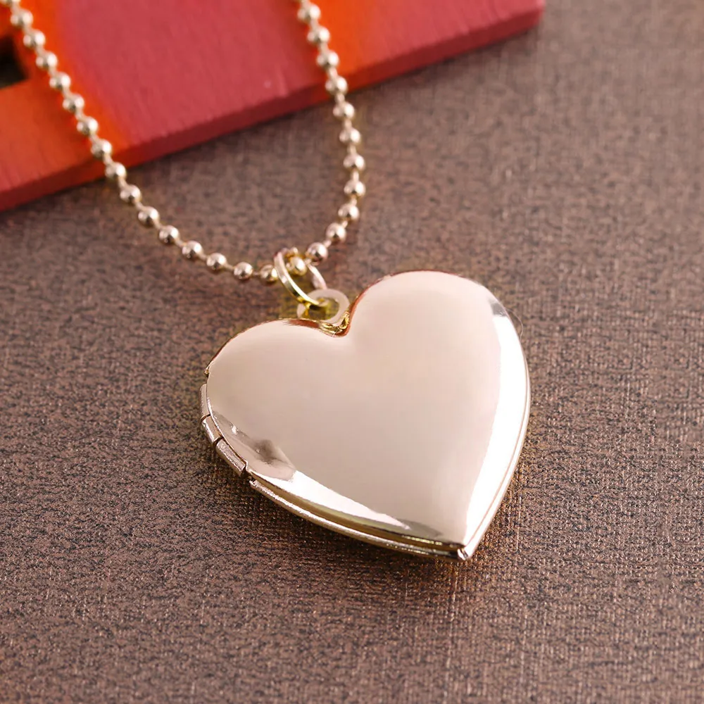 Rose gold deals heart shaped locket