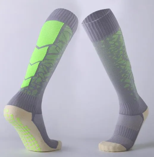 Designer Dispensing Andiskid Football Sock Tjockad Handduk Bottom Knä Längd Strumpor Bekväm Andas Fotboll Straight Fitness Yakuda