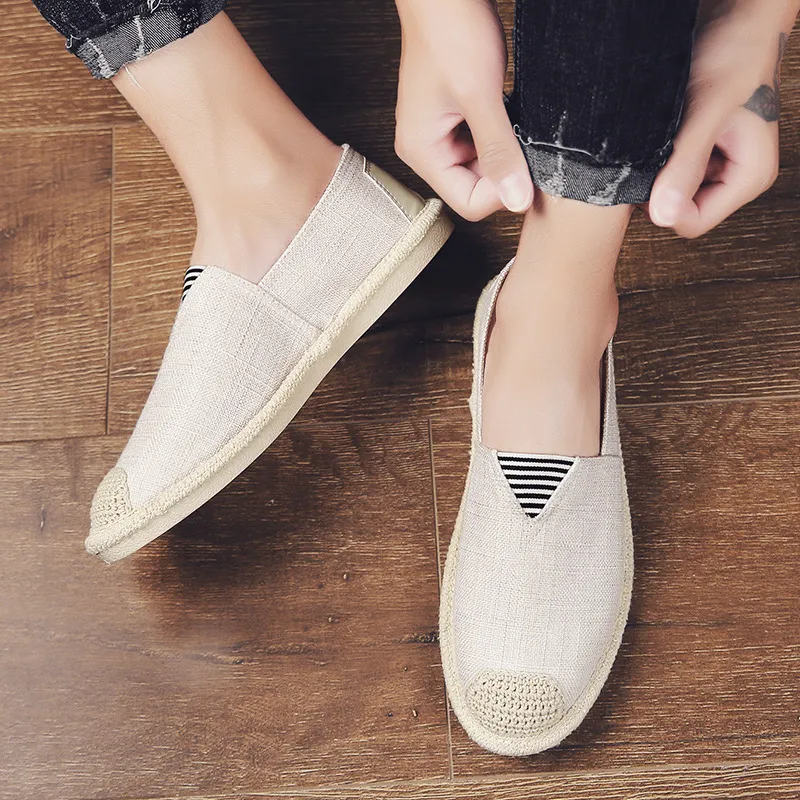 2019 Nuove scarpe da uomo in tela estive scarpe casual da uomo slip on Scarpa in tessuto fatta in erba da pescatore