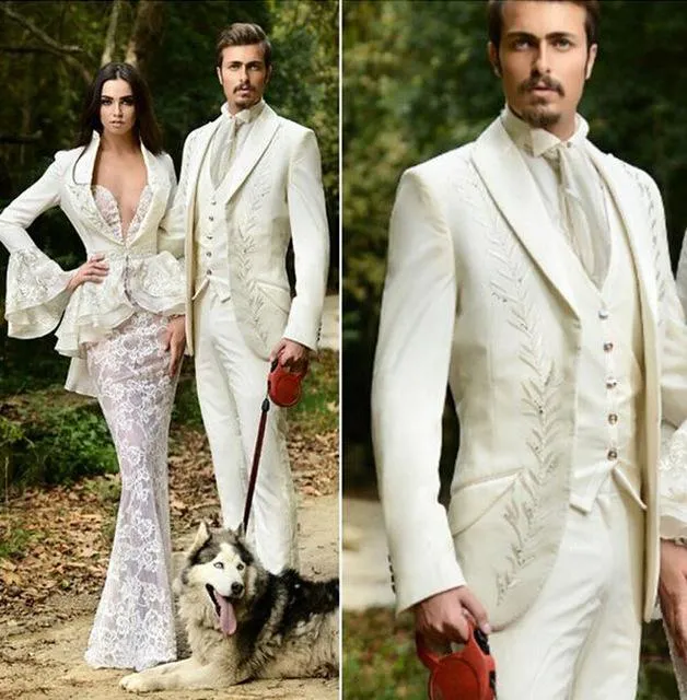 Borduurwerk Bruidegom Tuxedos Ivory GroomsMen Mens Trouwjurk Man Jas Blazer Fashion 3 Stuk Suit (Jas + Broek + Vest + Tie) 2294
