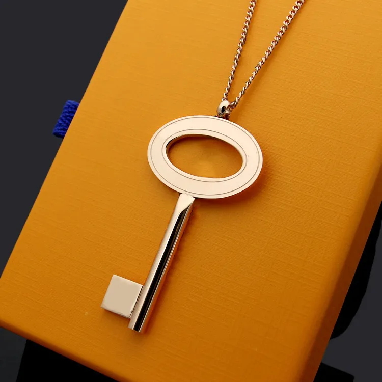 New Arrive Fashion Men Lady Titanium steel Lettering V 18K Plated Gold Long Necklaces With Big Keys Pendant Wedding Engagement 